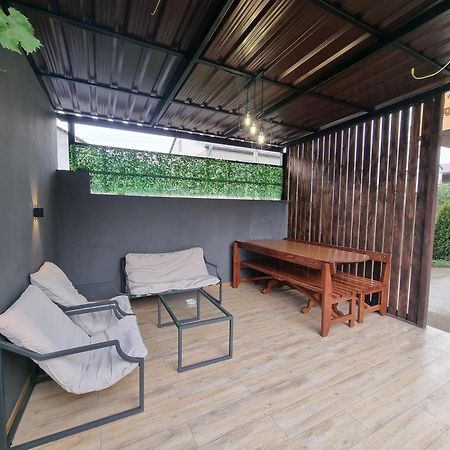 Fazenda Guest House 딜리잔 외부 사진